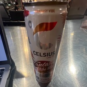 Meet your Posher, Ella